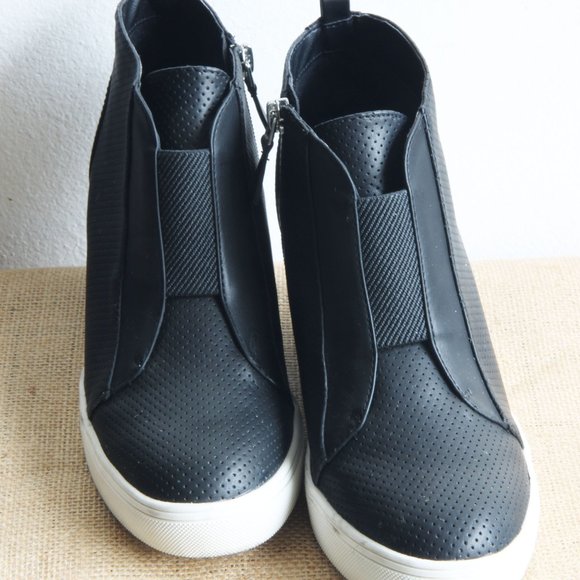 Christie Wedge Sneaker US Size 7 1/2 M - Picture 1 of 8